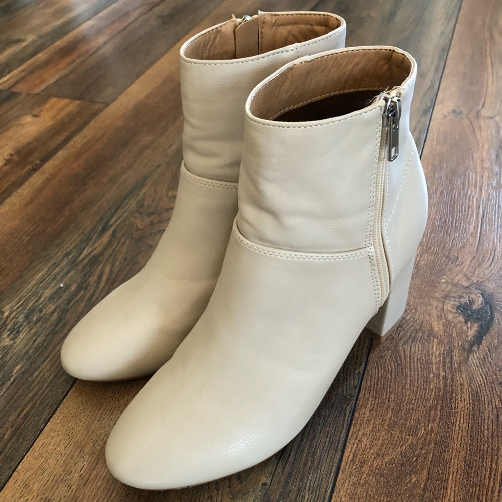 GRASP Booties size 9